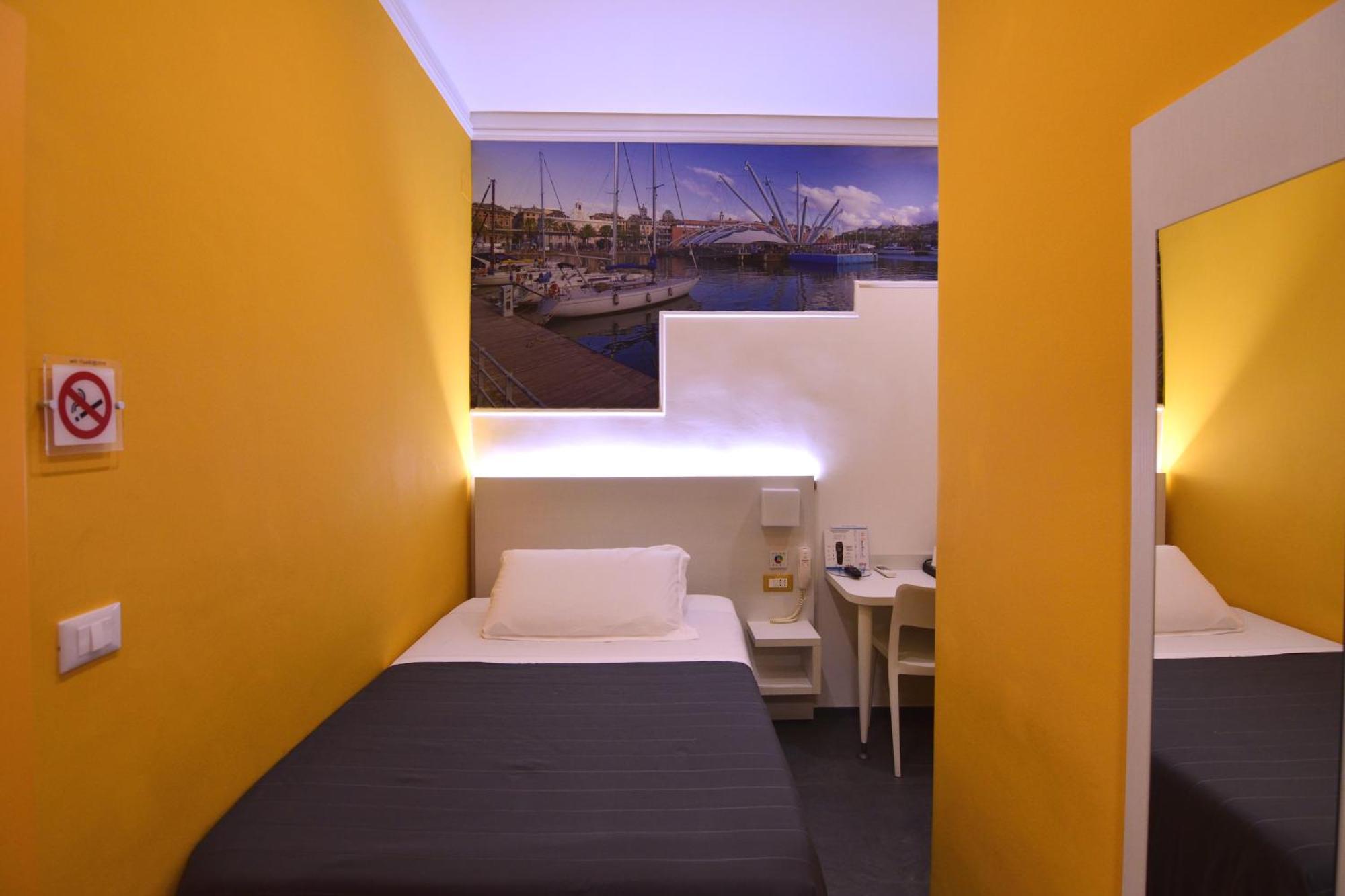 Hotel Fiume Genova Værelse billede